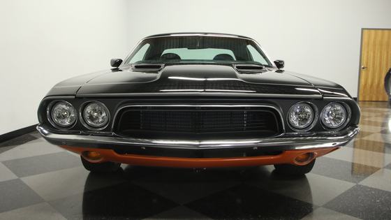 482hp 7.2L V8 Restomod 1972 Dodge Challenger