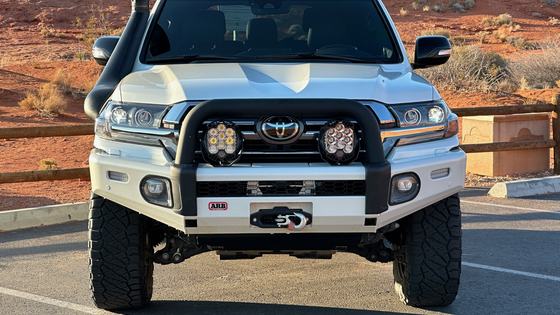 Modified 2020 Toyota Land Cruiser URJ200 Heritage Edition