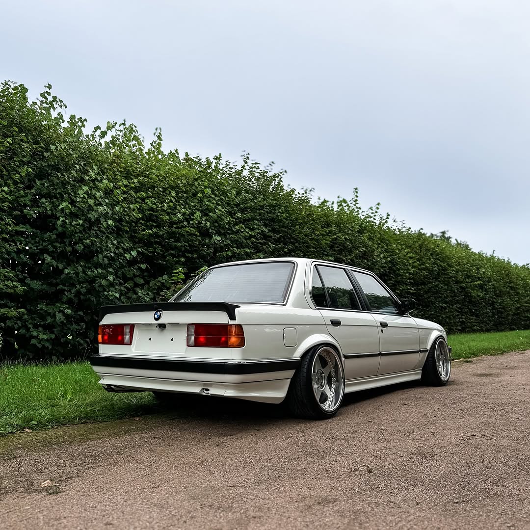 Zender BMW E30