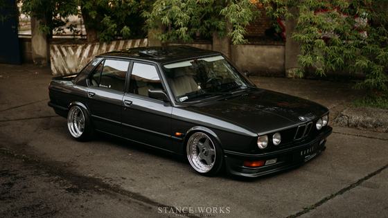 BMW E28 520i by Mateusz Karwowski
