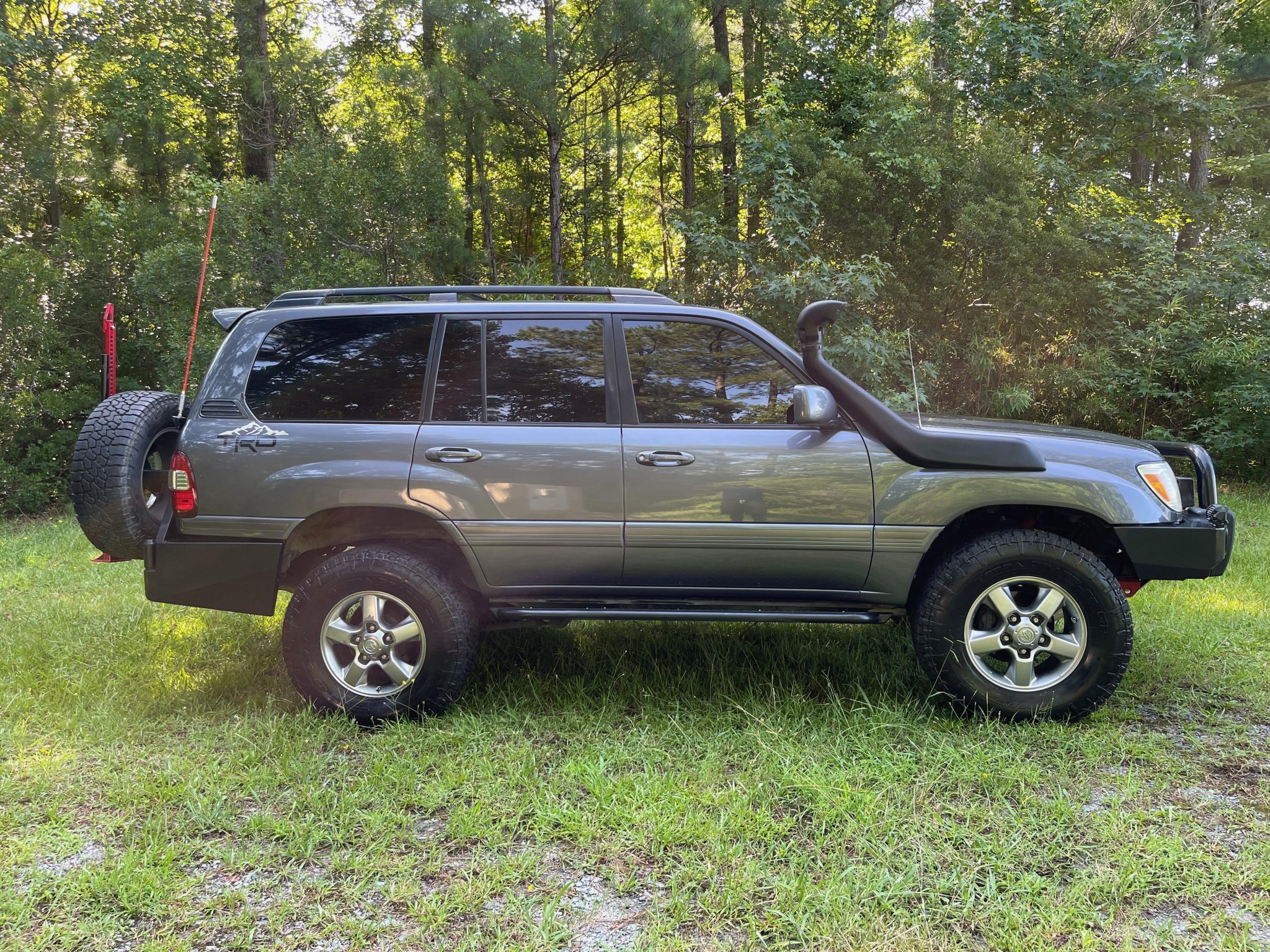 2006 Toyota Land Cruiser UZJ100 with ARB Lockers
