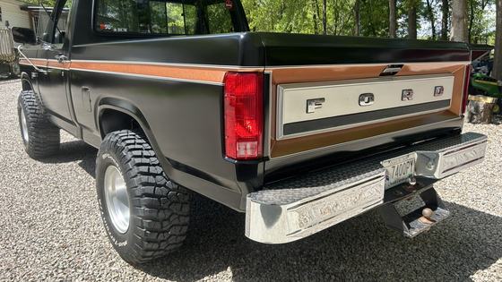 1985 Ford F-150 4×4 by Swerve78