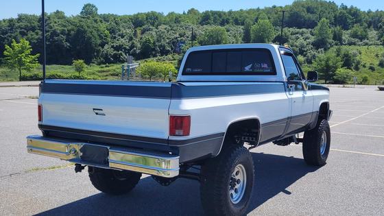 1985 Chevrolet C10 Scottsdale 4x4 by Bigblockjoe