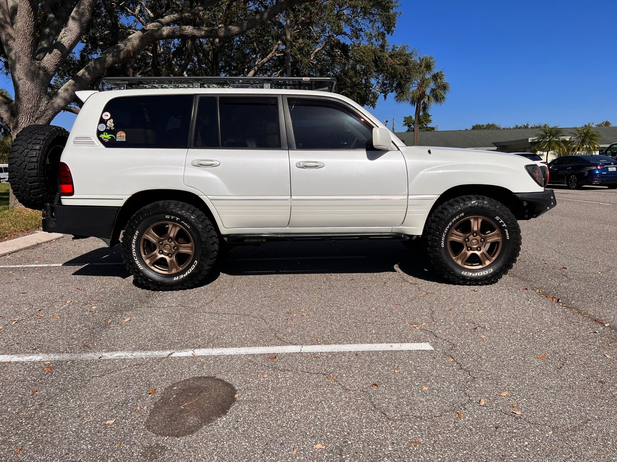 2004 Lexus LX470 Modified