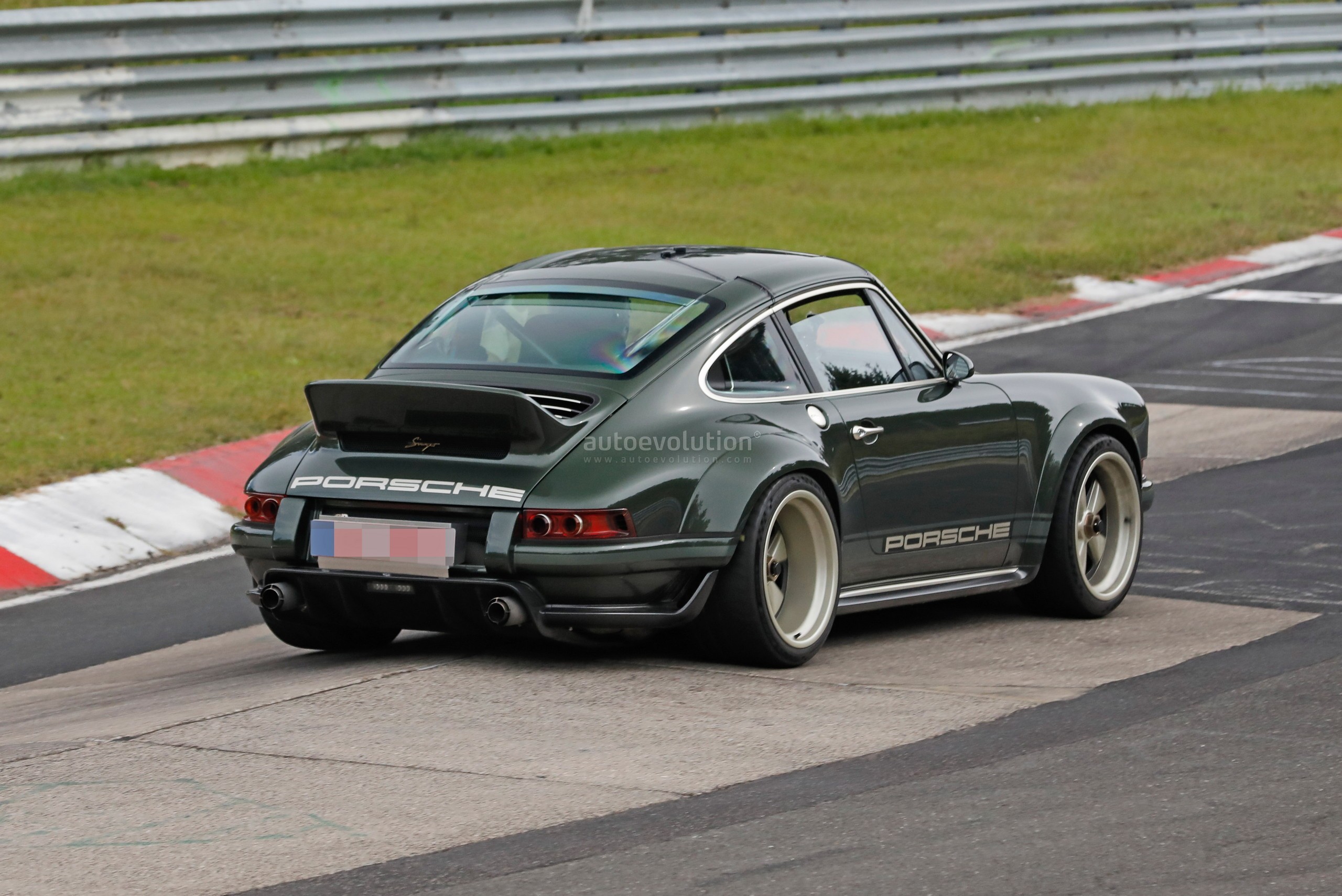 500hp Porsche 911 DLS by Singer
