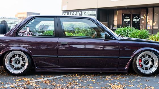 S52-Powered 1987 BMW E30 325is