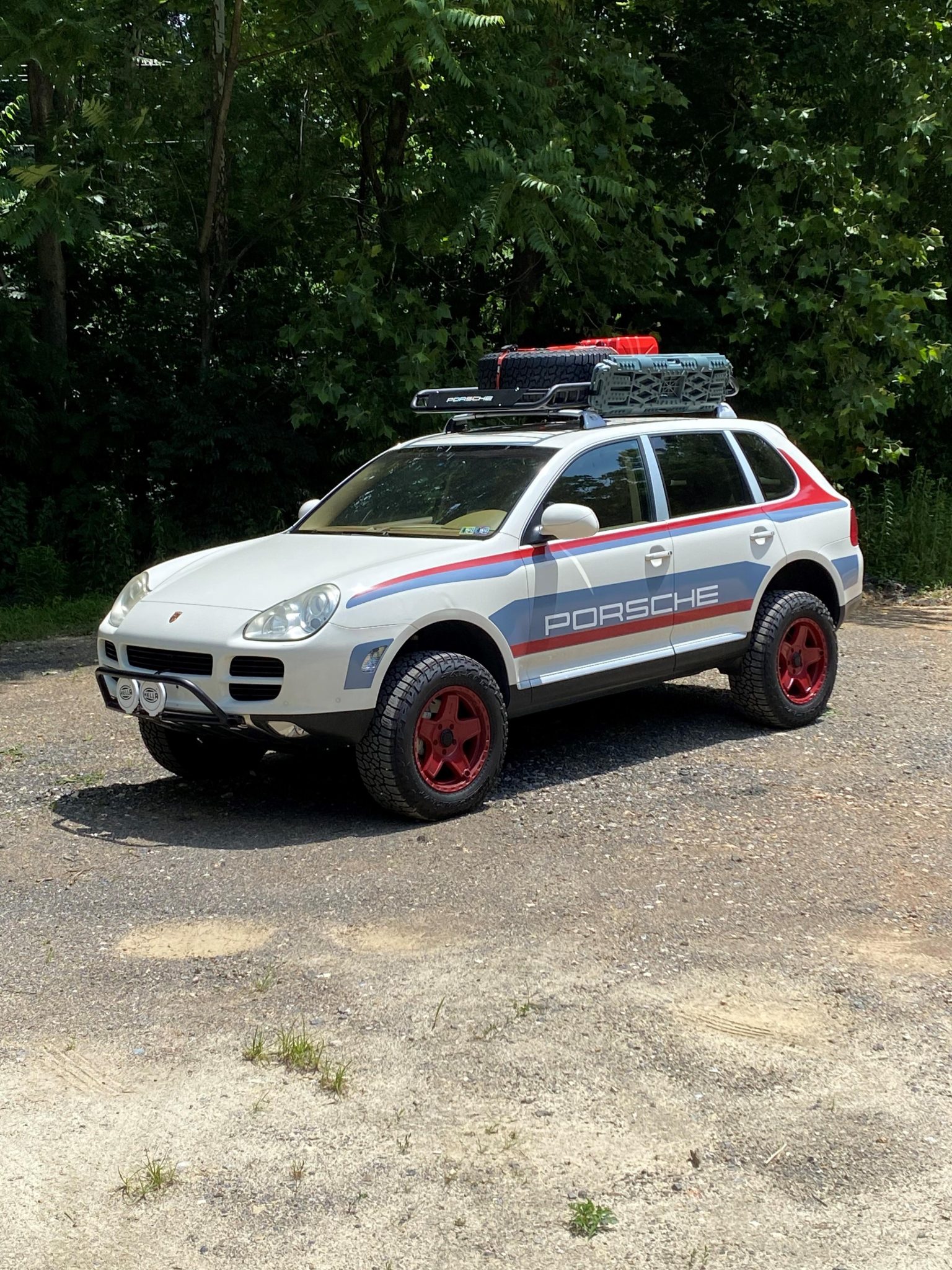 2004 Porsche Cayenne S by japerf1