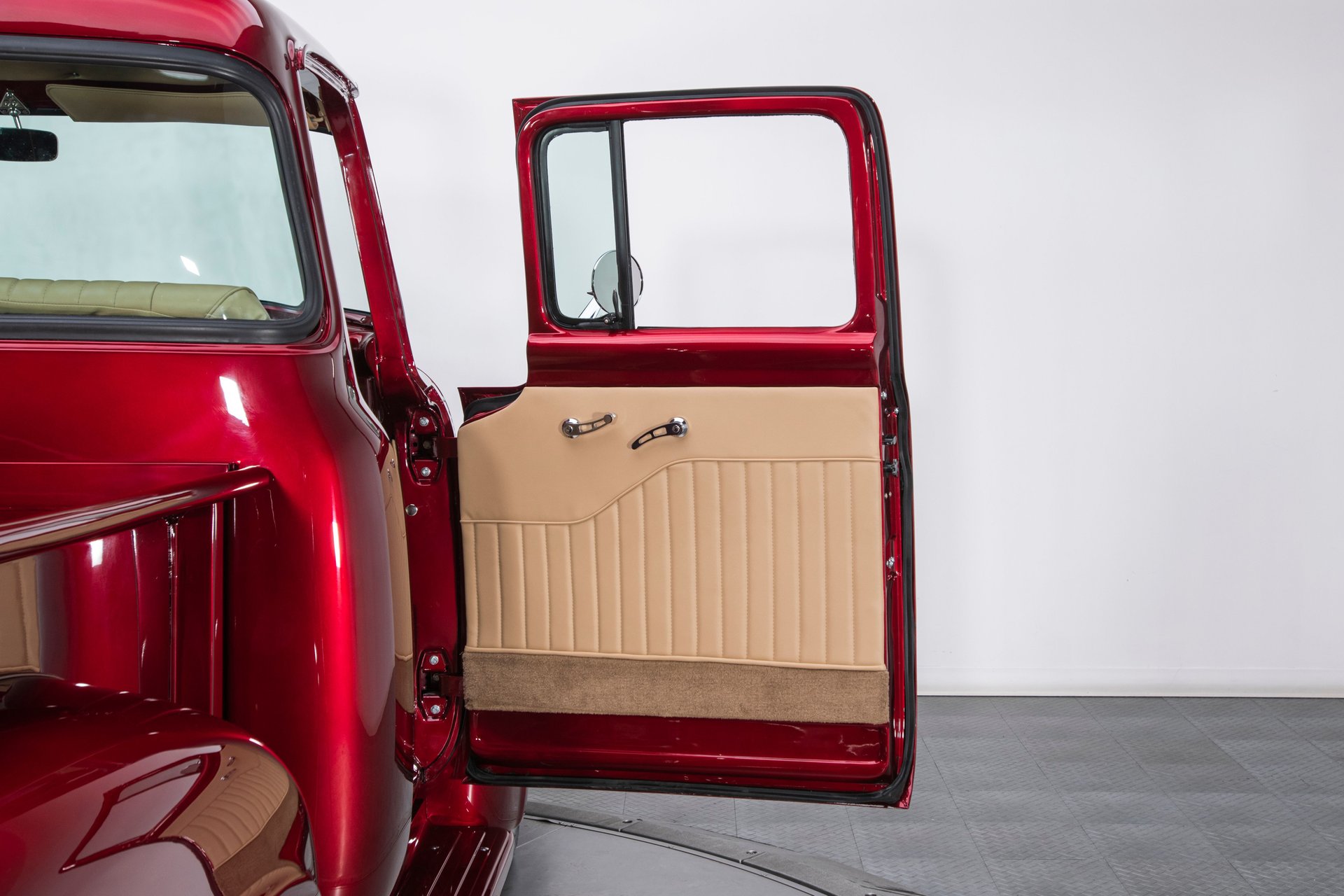1956 Ford F-100 BluePrint V8 Restomod