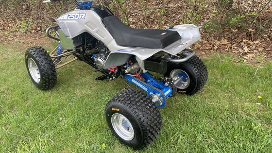 1987 Honda FourTrax 250R by Quadcustomz