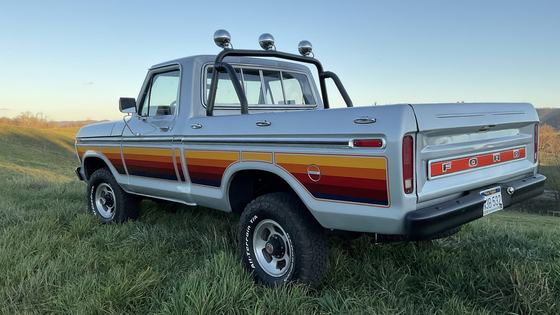 Modified 1976 Ford F-100 Ranger XLT 4×4