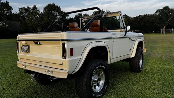 1977 Ford Bronco by BroncLove
