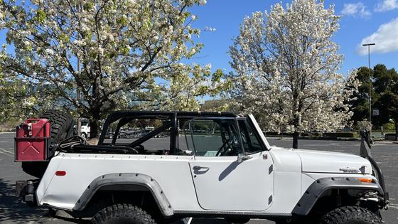 Modified V6 1969 Jeep Jeepster Commando