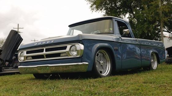 Gen 3 Hemi-Powered 1971 Dodge D100