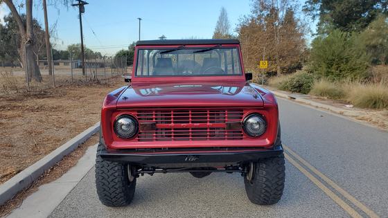 1975 Ford Bronco Modified by baderink