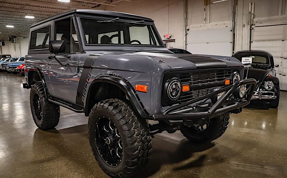 Off-Road-Primed 1976 Ford Bronco