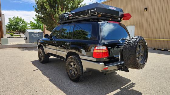 Modified Toyota Land Cruiser UZJ100