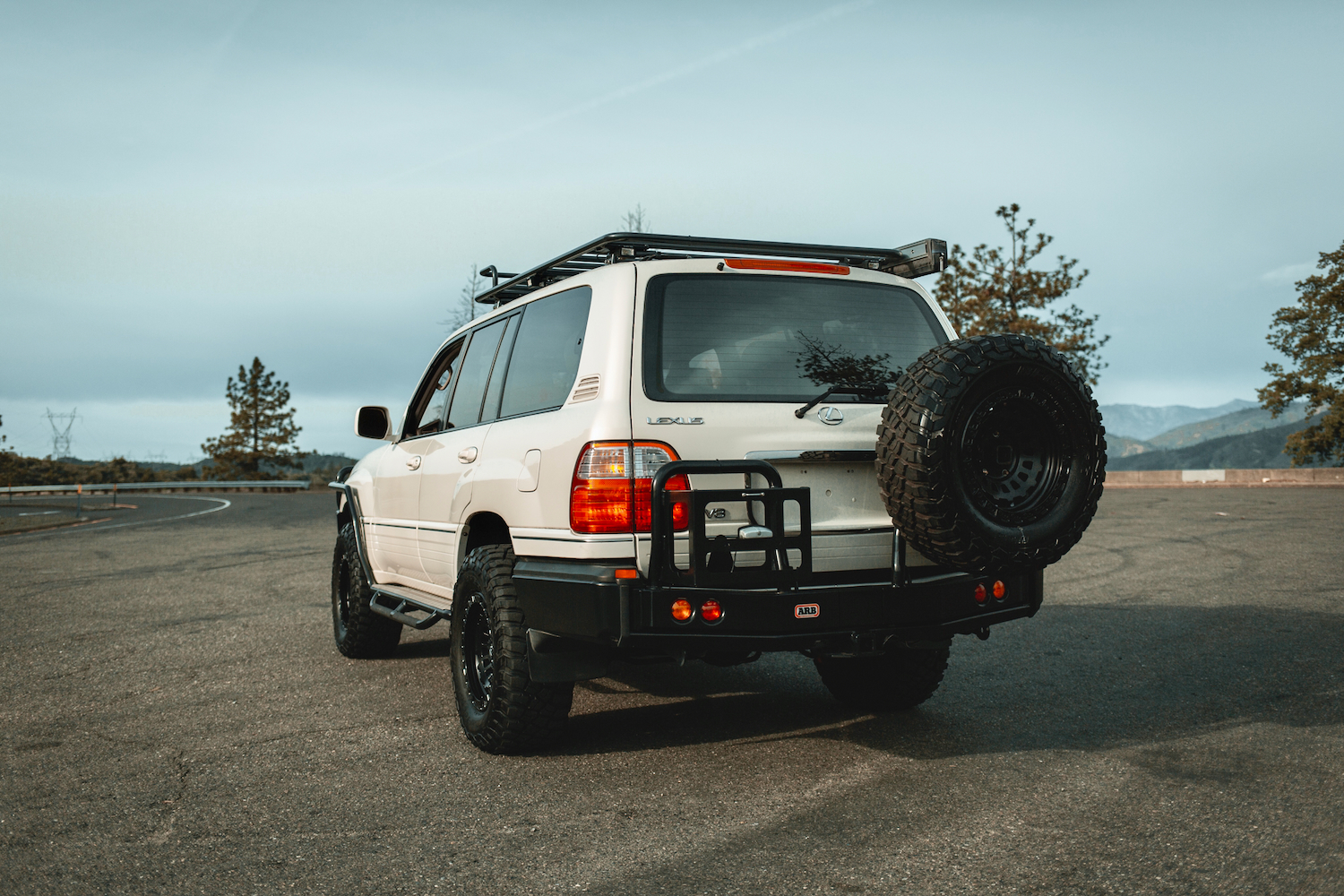 1999 Lexus LX470 Modified by KCX