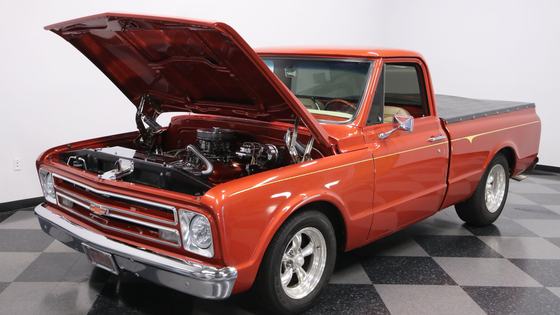 402 Big-Block Chevrolet C10 Restomod