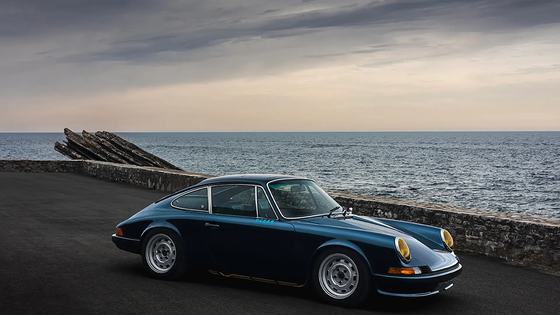 Ocean Porsche 911 Restomod by Machine Revival