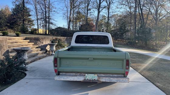 4.6L V8 1969 Ford F-100