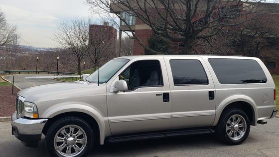 2003 Ford Excursion XLT by Becker Automotive Design