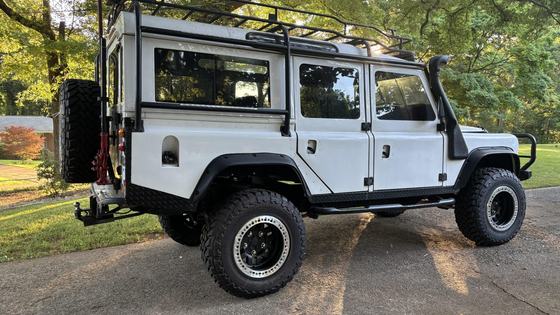 3.5L V8 Powered 1979 Land Rover 109 Series III