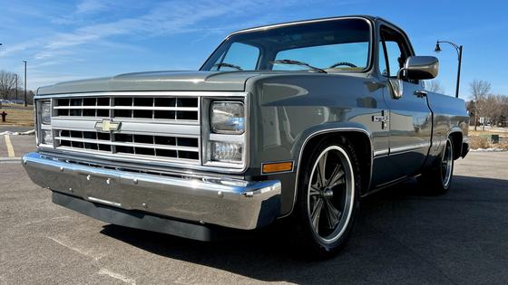 1985 Chevrolet C10 Scottsdale 4-Speed