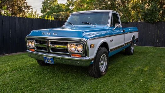 1972 GMC C2500 Custom Camper