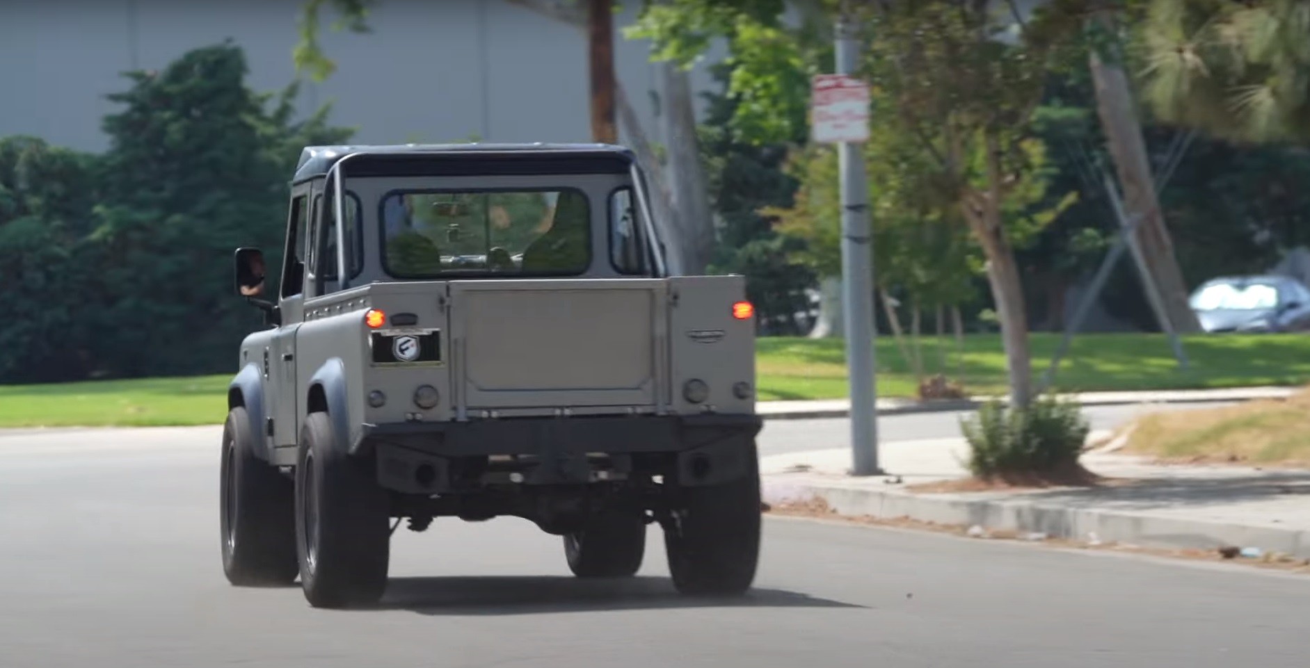 500hp LT1-Powered Land Rover Defender 110 Restomod