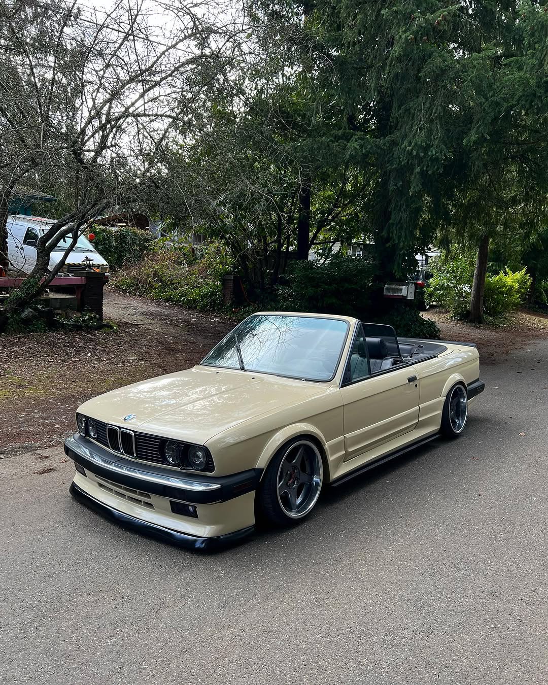 BMW E30