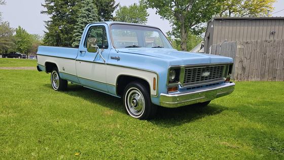 1973 Chevrolet C10 Custom Deluxe Pickup