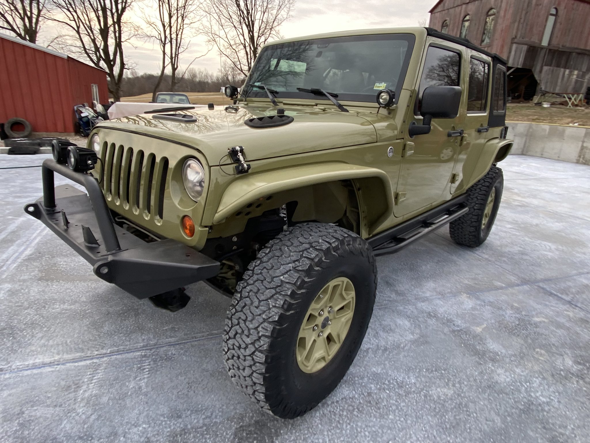 2013 Jeep Wrangler Unlimited Rubicon by RiversideRides