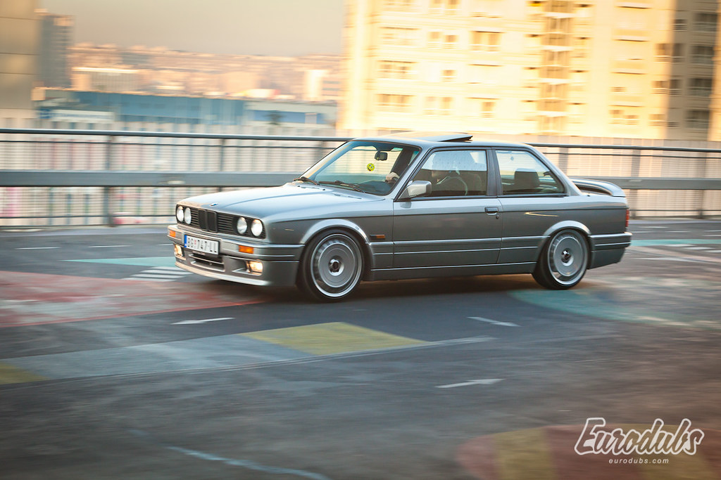 BMW E30 327i on Ronal Aero