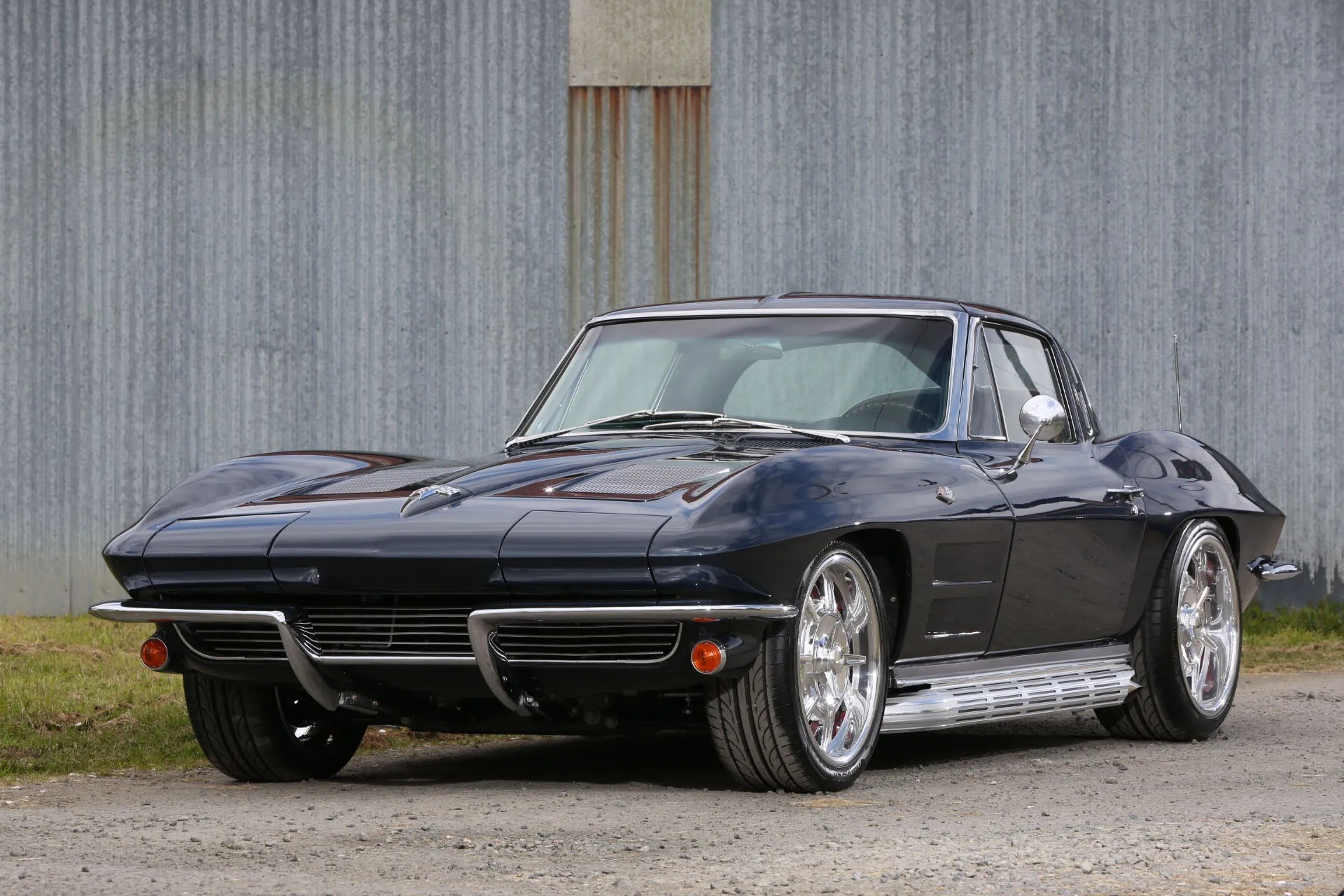 GM LT1-Powered 1963 Chevrolet Corvette with Art Morrison Chassis