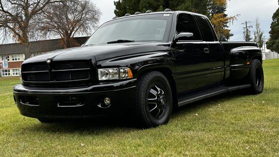 2002 Dodge Ram 3500 SLT+ Quad Cab Dually