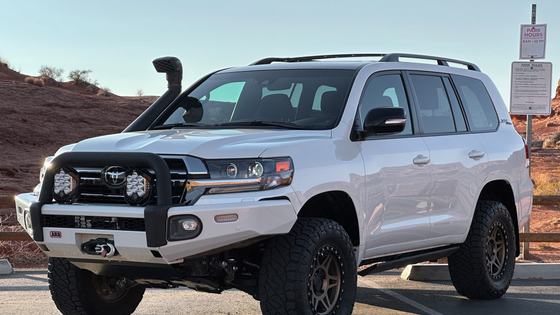 Modified 2020 Toyota Land Cruiser URJ200 Heritage Edition