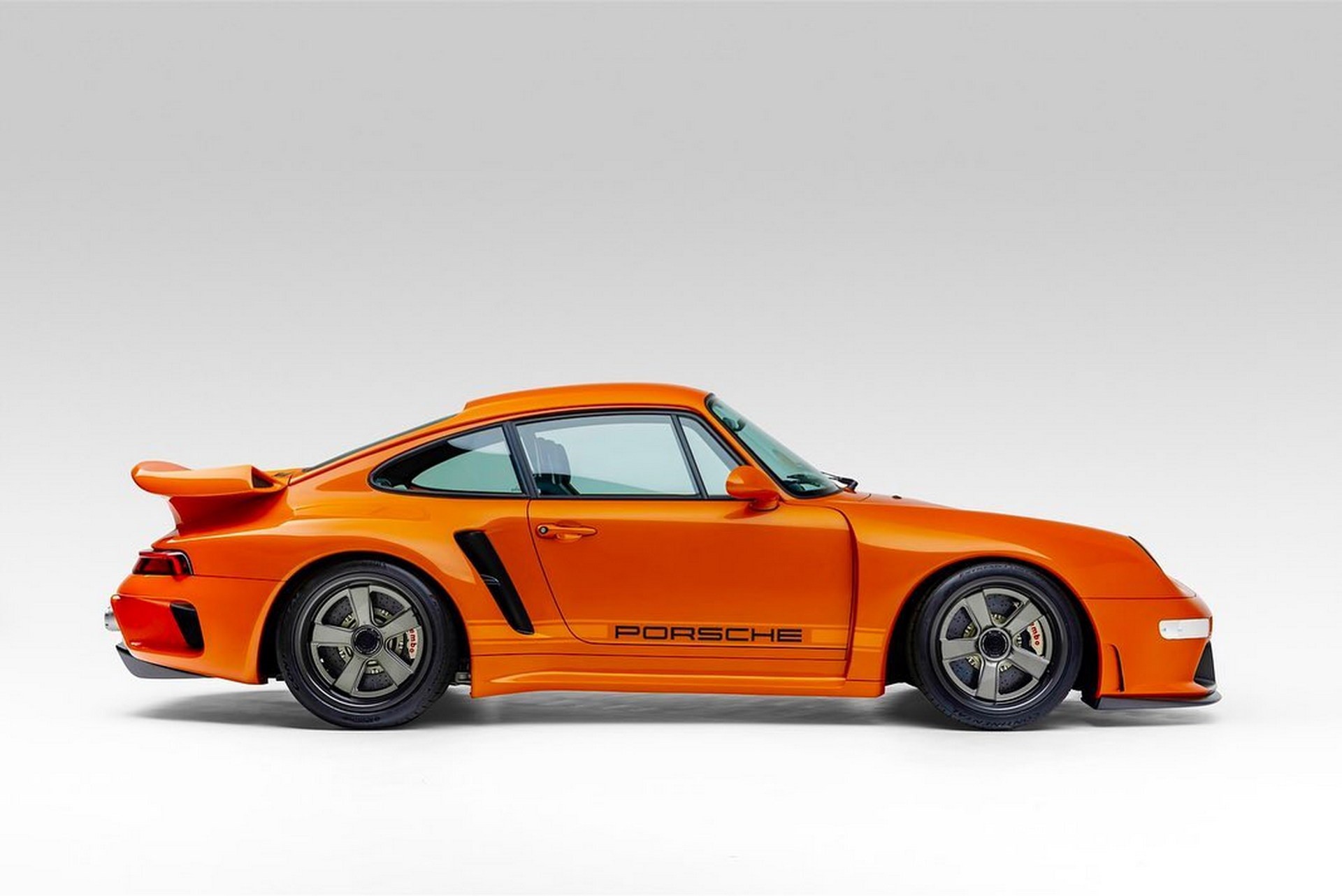 700hp Turbocharged Porsche 993 by Gunther Werks