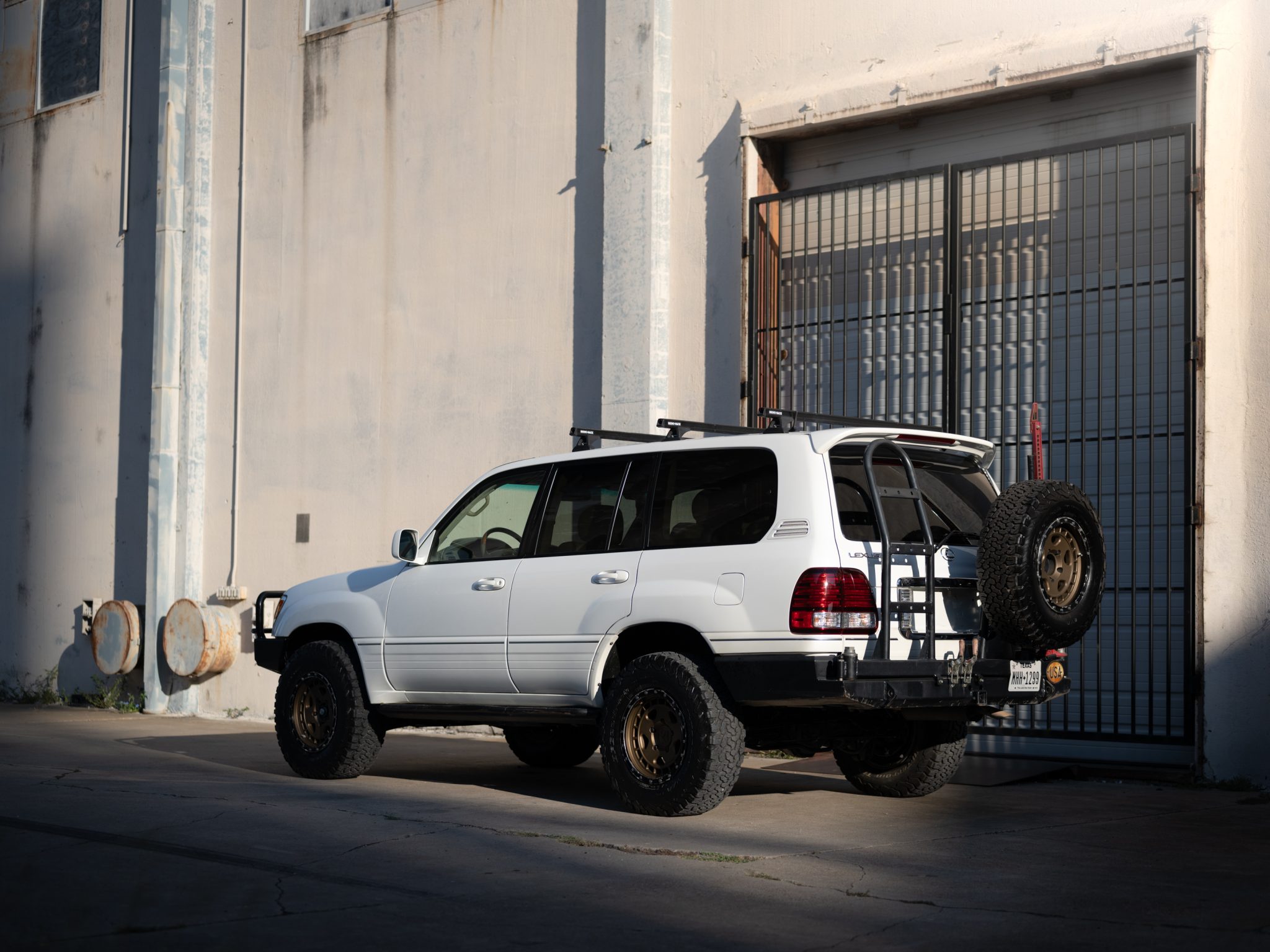 Modified 2006 Lexus LX470