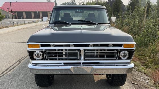 1977 Ford F-150 Custom 4×4 by BaerBronco