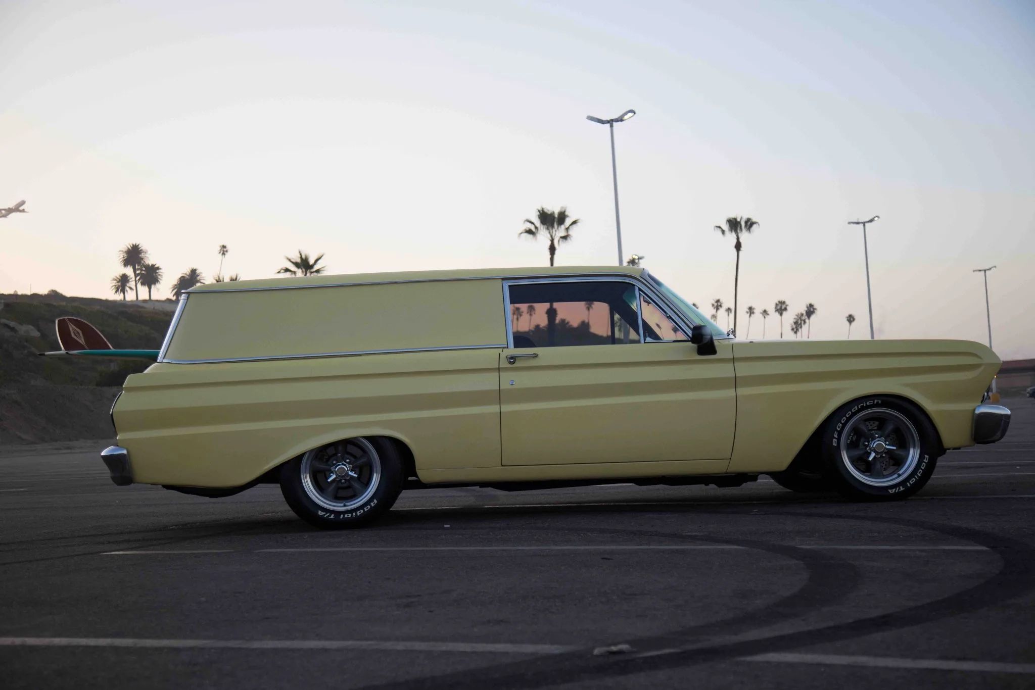 Cobra V8-Swapped 1964 Ford Falcon Delivery