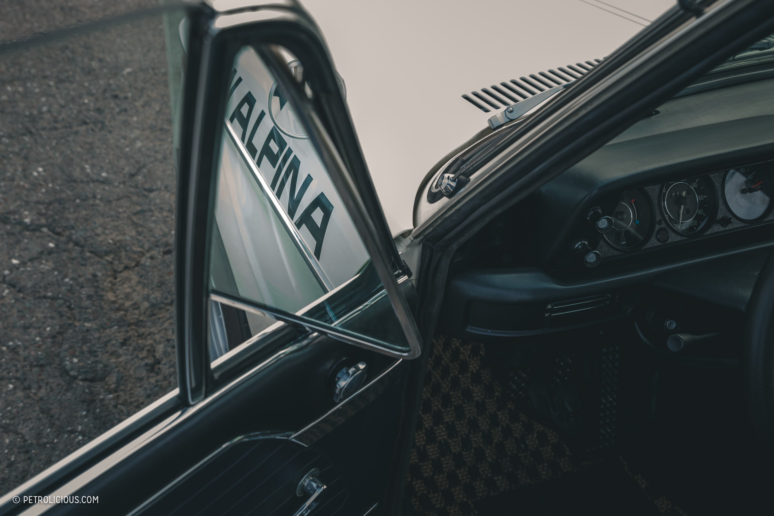 BMW 2002 Alpina Tribute with M10 Engine and Alpina Livery