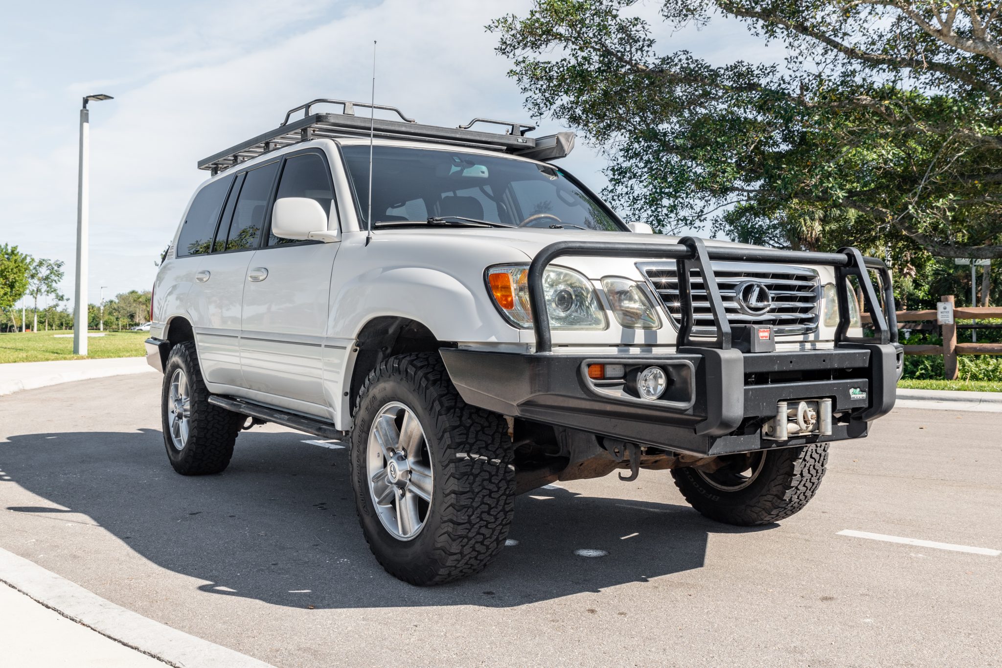 2006 Lexus LX470 Modified
