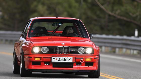Supercharged S50-Swapped Widebody BMW E30 M3