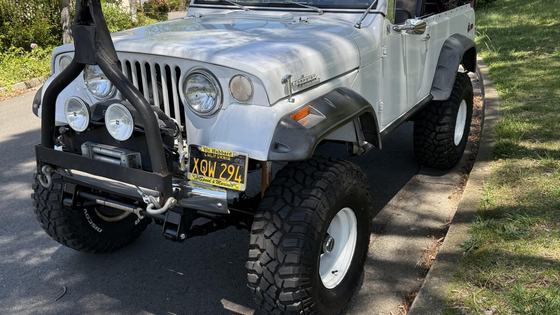 Modified V6 1969 Jeep Jeepster Commando
