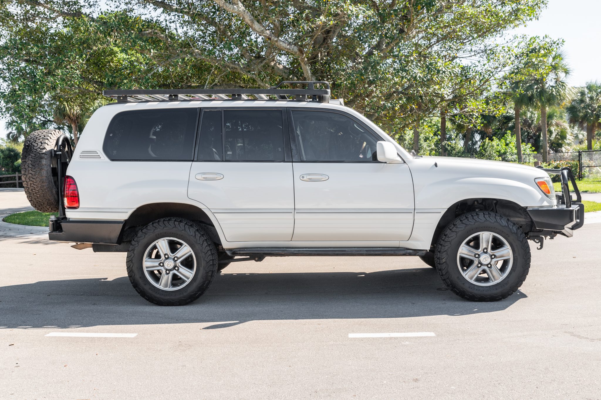2006 Lexus LX470 Modified