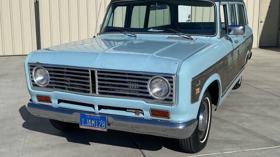 1973 International Harvester Travelall 1010D Custom