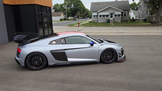 2017 Audi R8 LMS GT4 Race Car