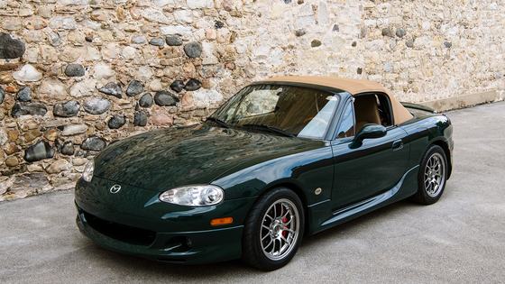 2001 Mazda MX-5 Miata Special Edition by Flyin’ Miata