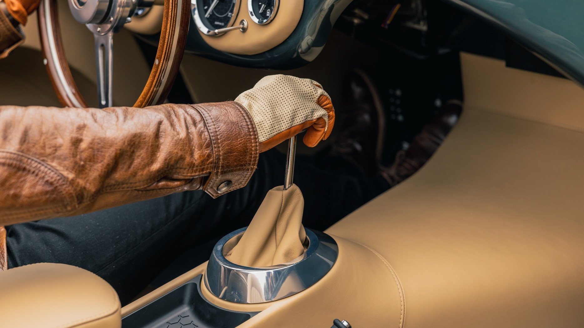 Conservative Restomod: Healey by Caton
