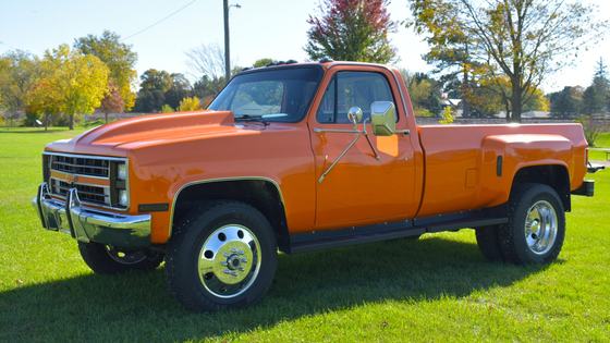 1985 Chevrolet K30 Silverado 4×4 by Stockman Bruce